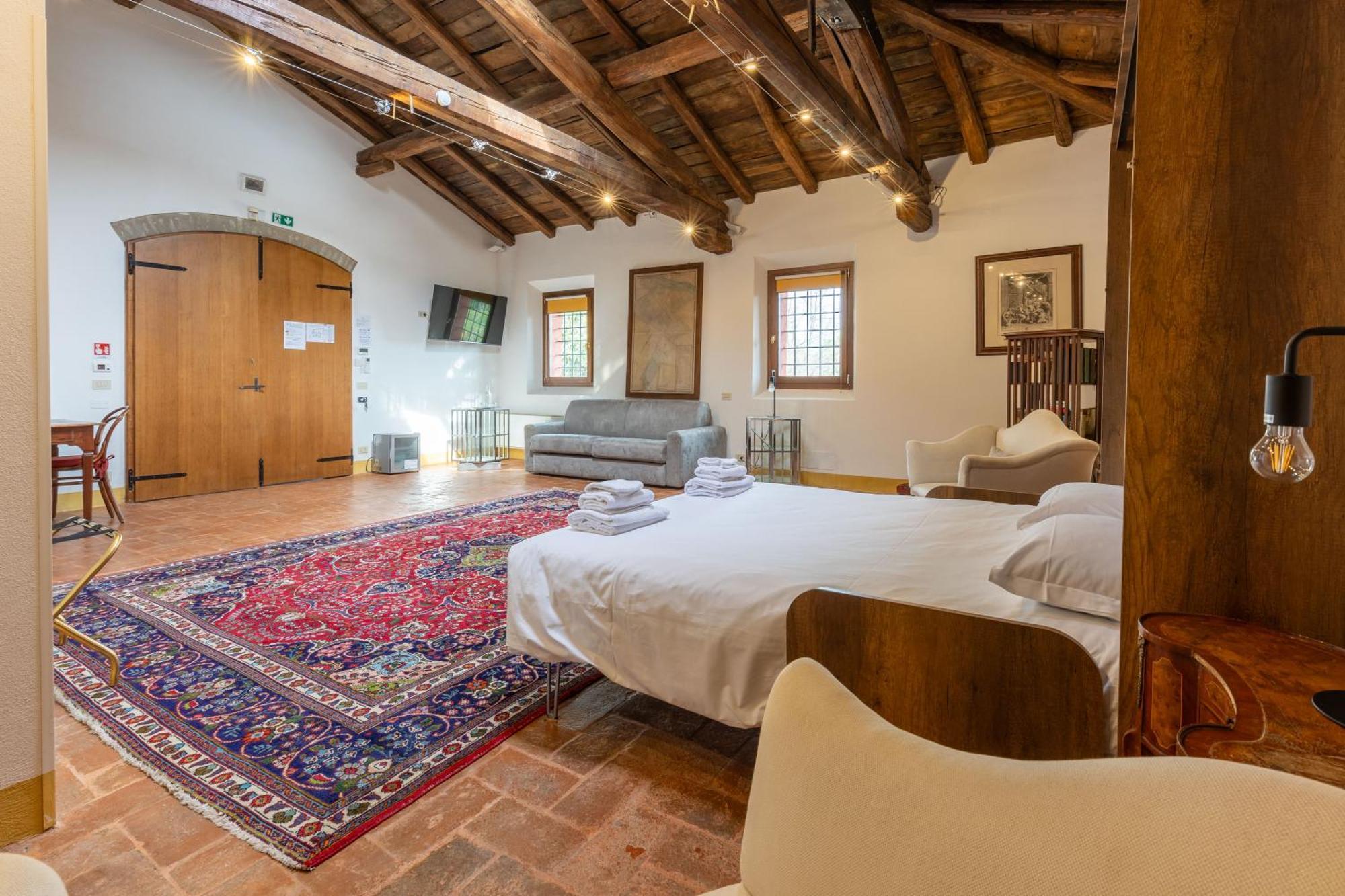 サッソ・マルコーニ カ パラッツォ マルヴァシア Bed & Breakfast エクステリア 写真